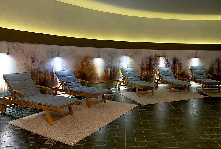 Pool- und Saunalandschaft im centrovital Hotel