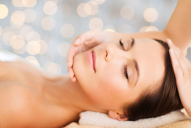 Sommerzeit im centrovital Ayurveda Center ©Syda Productions/Fotolia.com