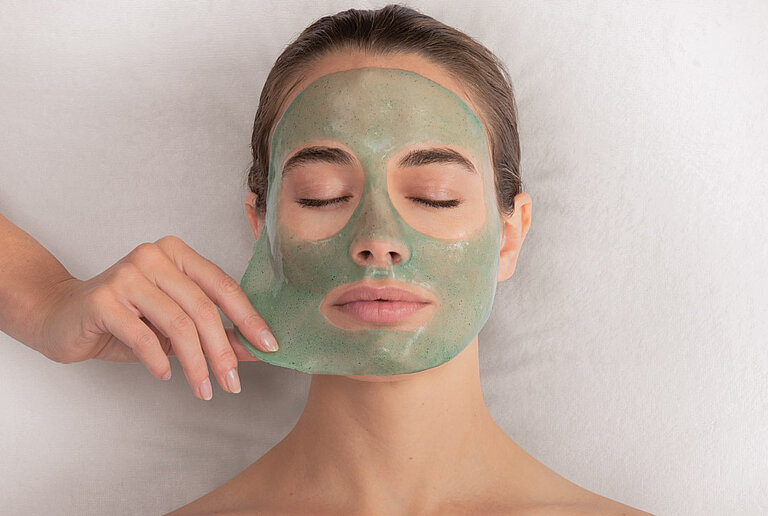 THALGO Spirulina Detox Behandlung im centrovital Day Spa ©THALGO